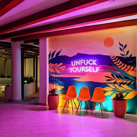 Off Hostel Вілья-де-Лейва Екстер'єр фото